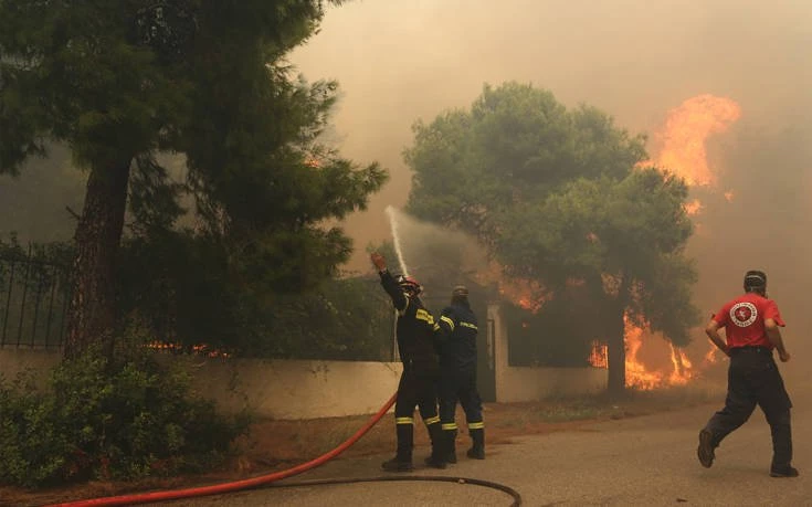 Ανεξέλεγκτη η μεγάλη φωτιά στην περιοχή του Αρμενιστή στη Σιθωνία Χαλκιδικής -Έχουν κληθεί ενισχύσεις